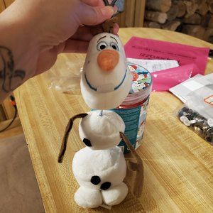 Olaf buddy clip